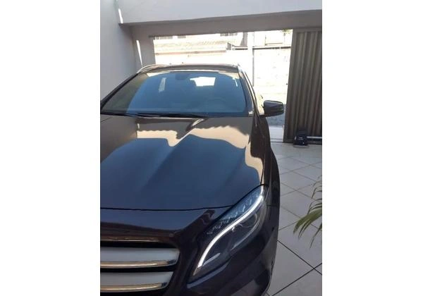 Mercedes GLA 200 VISION 1.6 2015/2015 Marrom