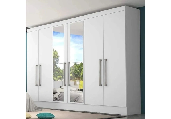 Guarda roupa 6 portas e 2 gavetas 8 meses de uso