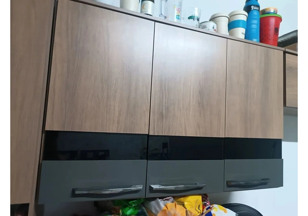 Armário de cozinha 4 peças muito novo