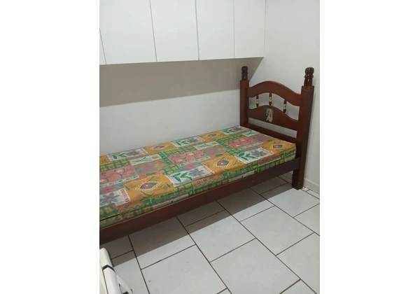 Cama de solteiro com colchão