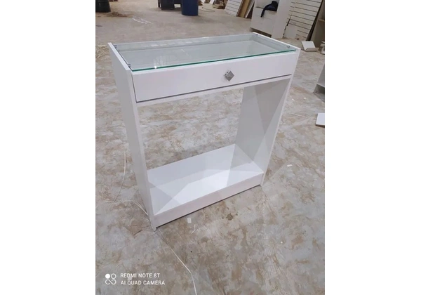 BALCÃO CABIDEIRO COM GAVETA MDF