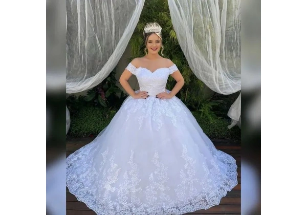 LOTE DE VESTIDO DE NOIVA. MONTE SUA LOJA