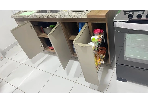 Modulados para cozinha (armários) e escritório