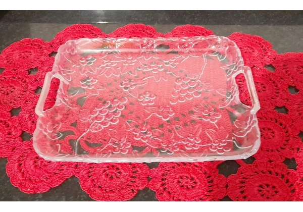 Bandeja e Petisqueira Antiga de Acrílico