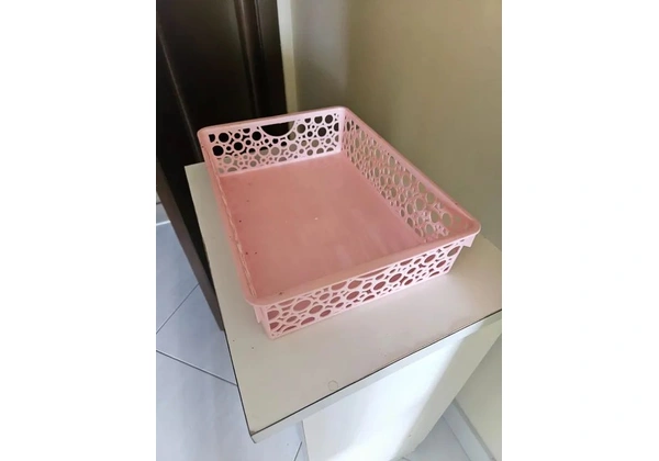 Bandeja rosa de plástico