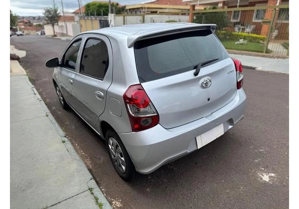 Etios 1.3 x automático 2021
