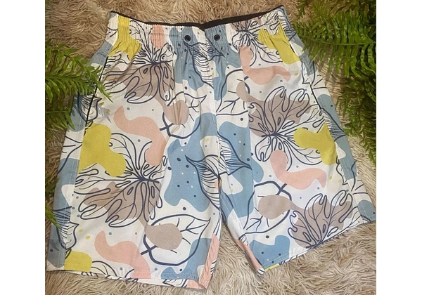Short Tactel com elastano R$ 10, 00