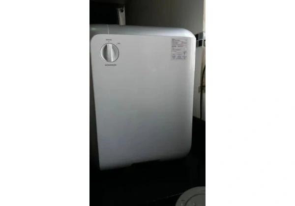 Bebedouro Electrolux Refrigerado branco