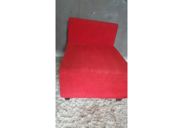 Poltrona vermelha 190.00