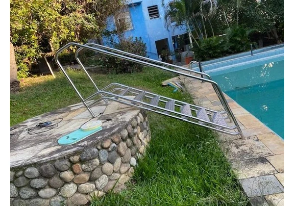 Escada Fisioterápica Inox - Para Gestantes Idosos Pessoas Pesadas para piscina