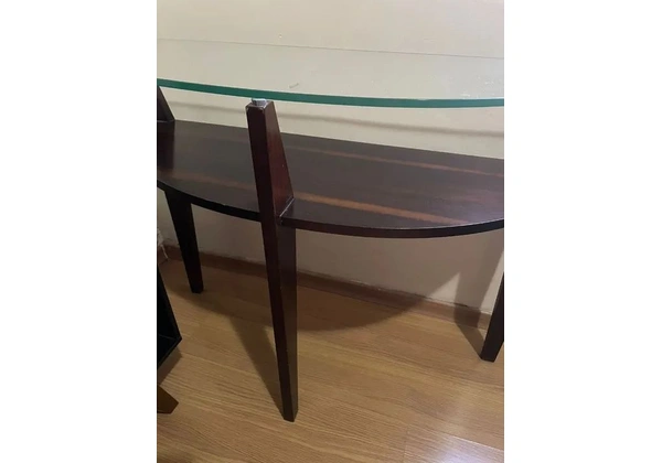 Mesa de canto em madeira massica