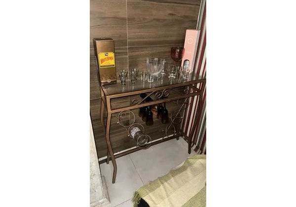 Vendo um arpoador e um divã de ferro