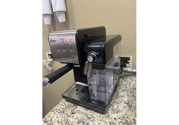 Cafeteira EXPRESSO LEITE OSTER