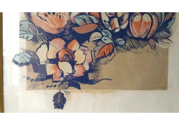 Quadro com gravura do tipo serigrafia da artista Yara Tupinambás.