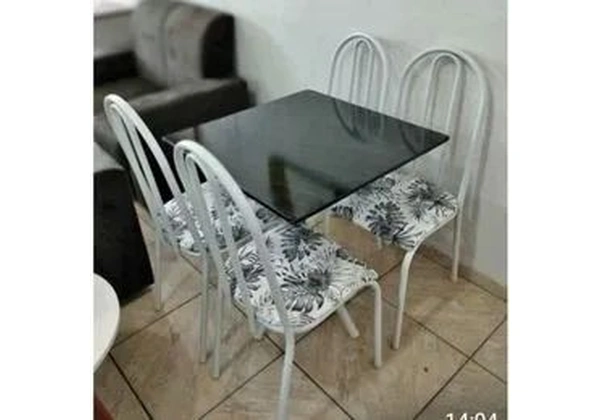 Mesa 4 Cadeiras Bianca Nova Branca Pronta Entrega Direto Da Fábrca Assento Floral Branco