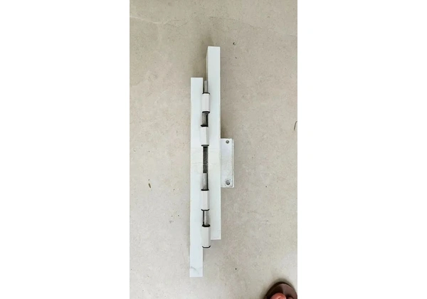 Varal de muro em alumínio branco para 4 cordas