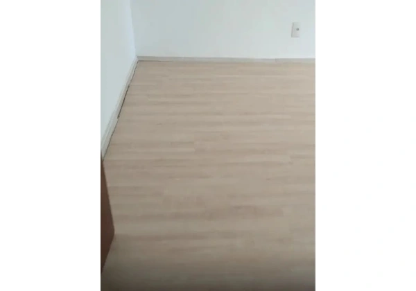 CAIXA COM 4 CANTONEIRAS - PISO LAMINADO