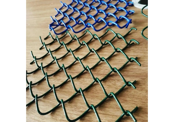 TELA ALAMBRADO REVESTIDA EM PVC / TELA TRANÇADA REVESTIDA EM PVC/ TELA ENCAPADA VERDE AZUL