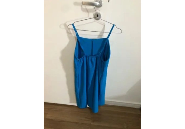 Vestido com shorts por baixo