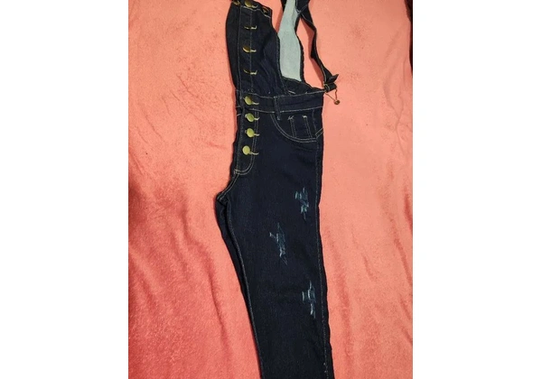 Vendo macacão veste 38/40