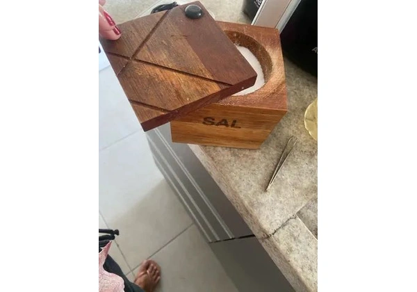 ABAIXEI!!!Vendo esse pote de sal coisa linda!!m