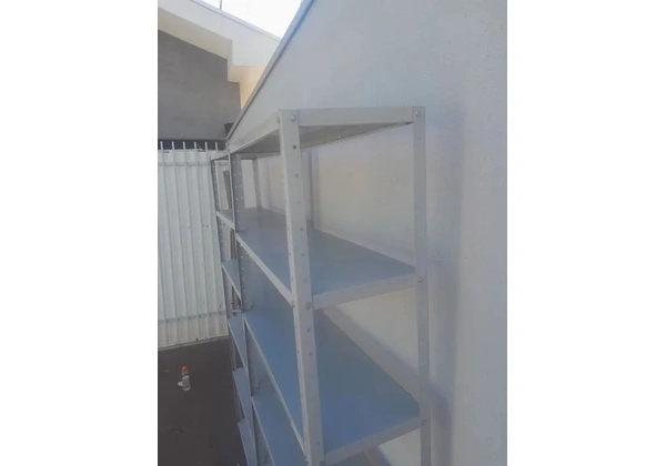 2 PRATELEIRAS EM AÇO PANDIN, LEIAM: