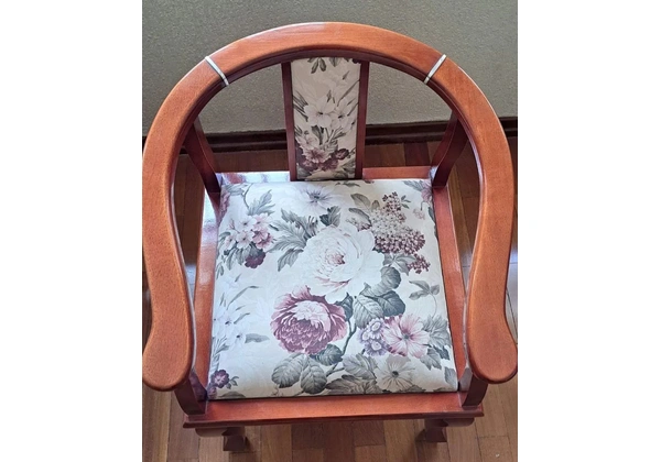 Poltronas em excelente estado.