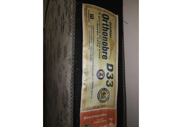 Colchão de Solteiro Usado Ortonobre em perfeito estado