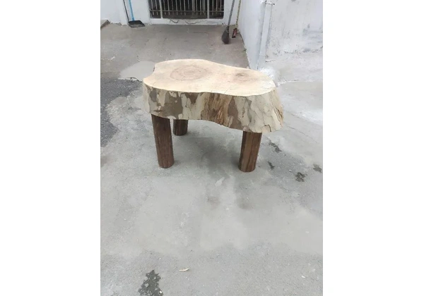 Mesinha de centro artesanal