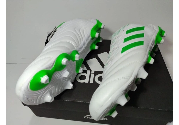 Chegou a chuteira original Nova Adidas
