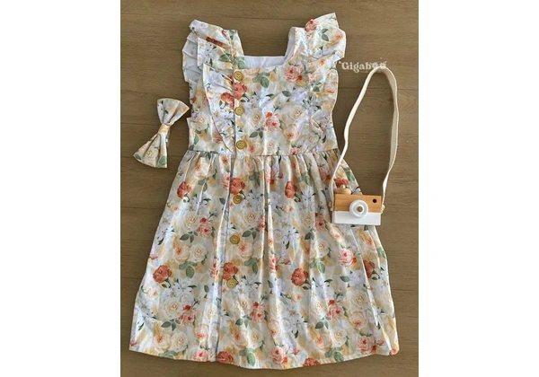 Vestido infantil estampado com tema postal