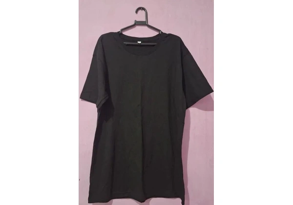 Kit 3 Camisetas novas Unissex tamanho GG/ valor: 60 reais.