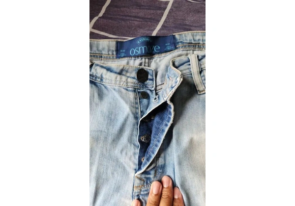Calça clara destroid