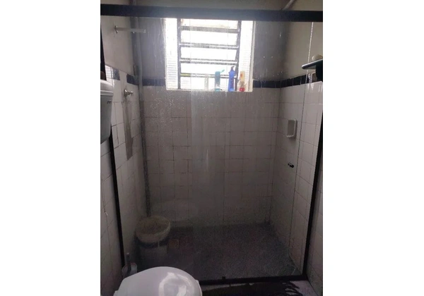 Vendo Box de banheiro