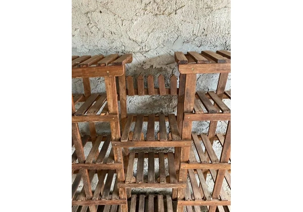 Suporte para plantas / Floreira de chão