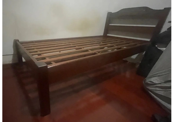 Cama solteiro madeira pura