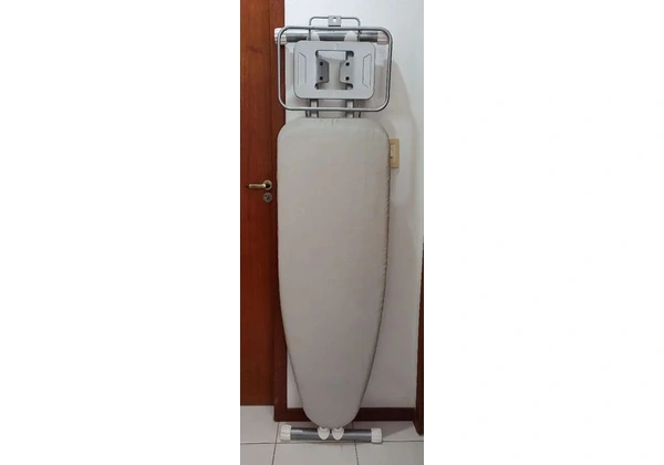 Tábua de Passar Polishop Mesa Passadeira Easy Pass Ótimo Estado