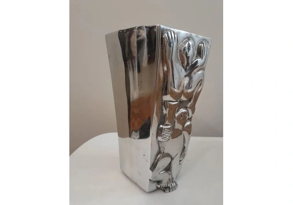 VASO DE METAL - Artista Carrol Boyes Africa do Sul