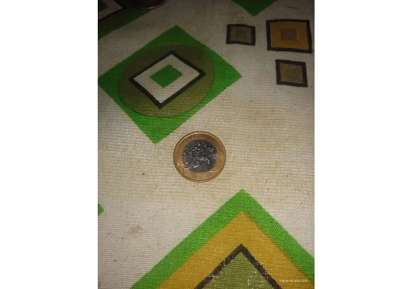 Moeda Perna de pau Em OTIMO estado