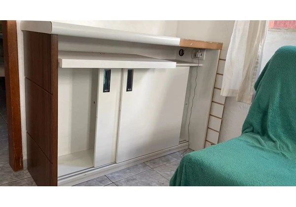 Mesa de computador em MDF