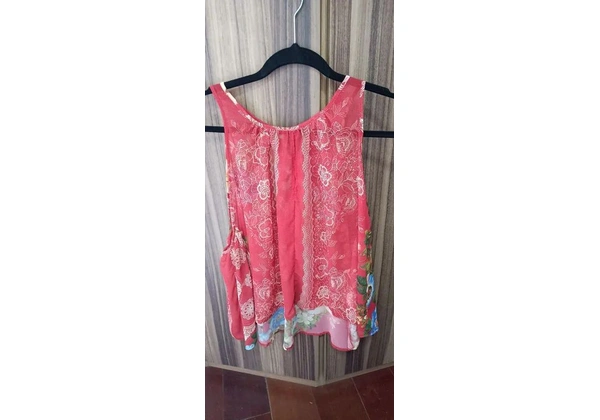 Linda blusa Farm Nova com etiqueta