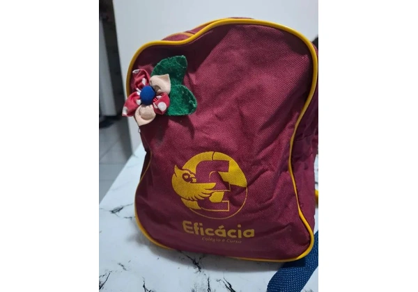 Fardamento Eficácia Colégio