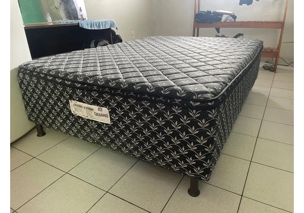 Cama box conjugada casal