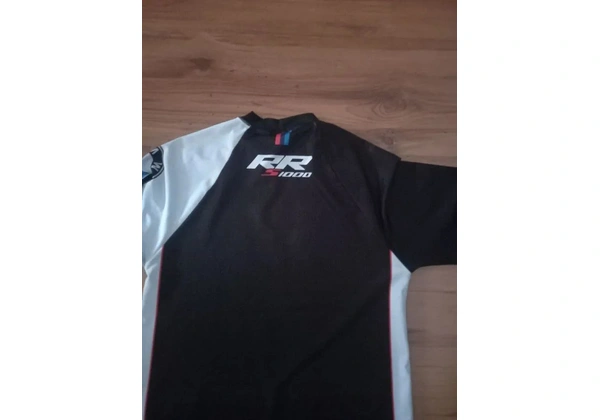 Blusa esportiva