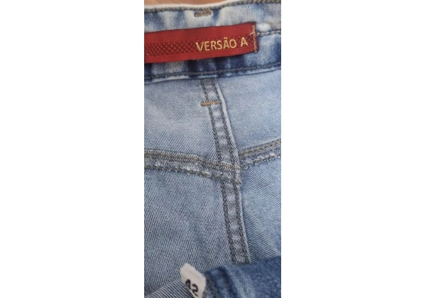 Calça jeans 42 boca larga