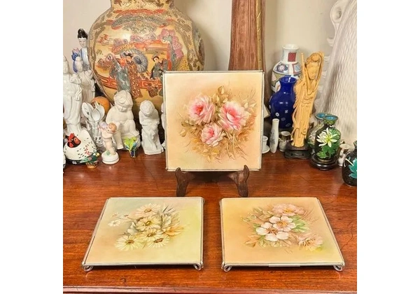 Conjunto com 3 descansos de panela.
