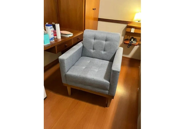 Conjunto de Colchão, Box Baú, Guarda-roupa e Poltrona
