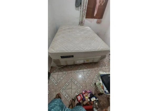 Cama box de molas ensacadas