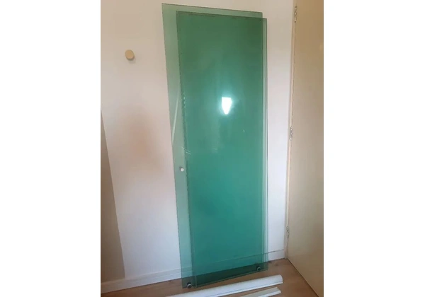 Box de banheiro, vídeo verde, semi novo