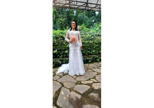 Vestido de noiva e grinalda